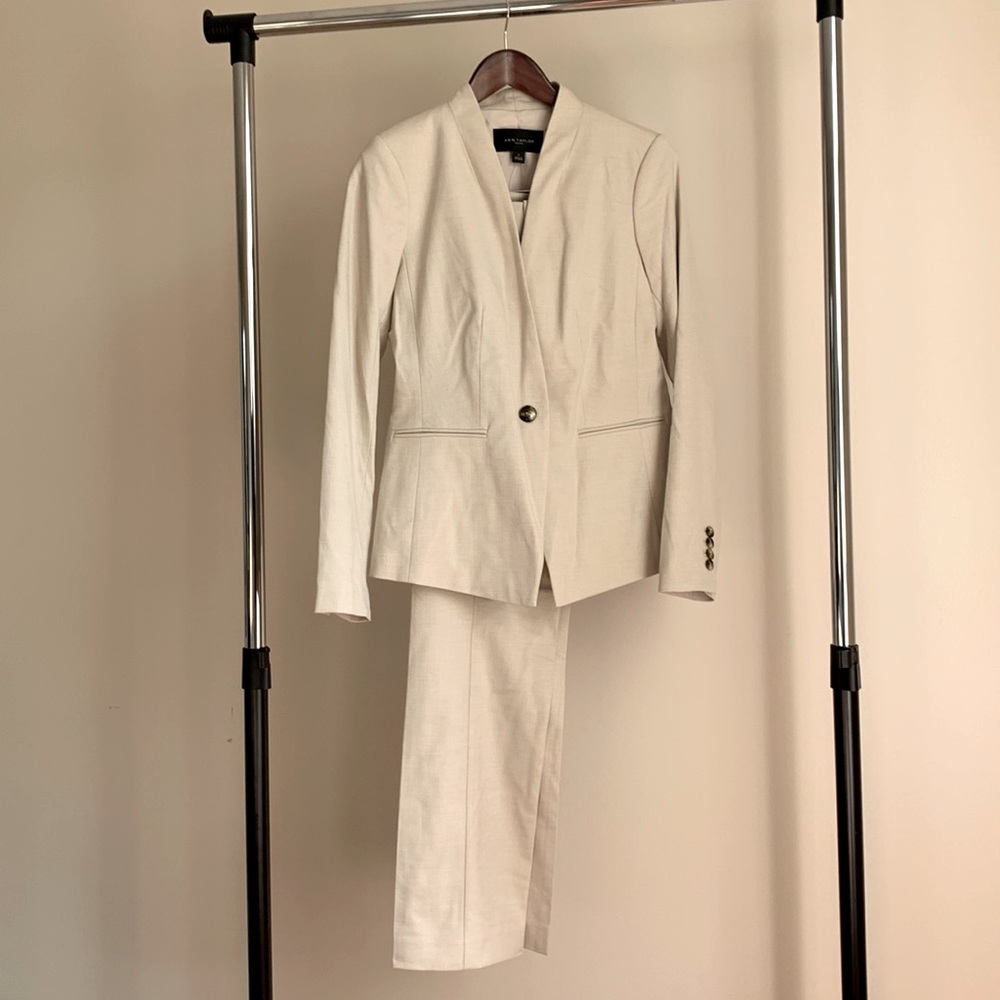 Ann Taylor Factory (size 4) NWT cream pant suit